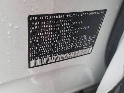 Used 2024 Volkswagen Tiguan SE FWD image 7