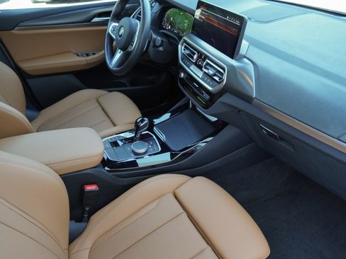 Used 2024 BMW X3 xDrive30i w/ Premium Package w/ZPA AWD/4WD image 7