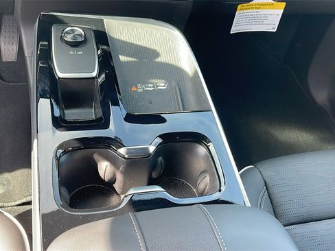 Used 2025 Buick Enclave Sport Touring w/ Power Package image 20