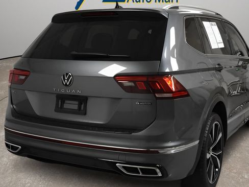 Used 2022 Volkswagen Tiguan SEL R-Line AWD/4WD image 3