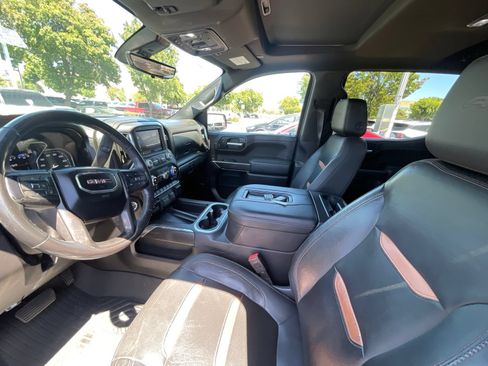 Used 2020 GMC Sierra 1500 AT4 w/ Off-Road Performance Package AWD/4WD image 5