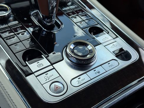 Used 2023 Bentley Continental GT Azure AWD/4WD image 37
