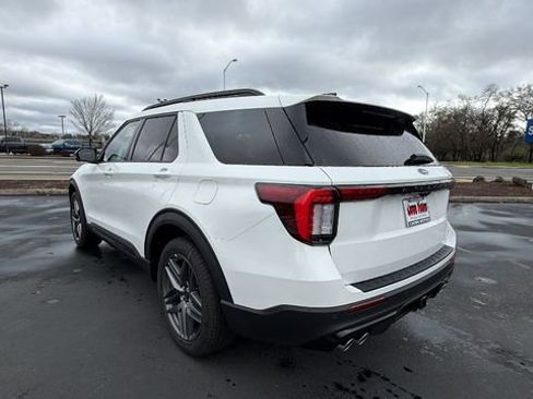 New 2026 Ford Explorer ST w/ Sun And Sound Package image 6