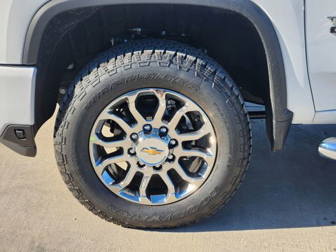 New 2026 Chevrolet Silverado 2500 LT w/ Z71 Chrome Sport Edition image 11