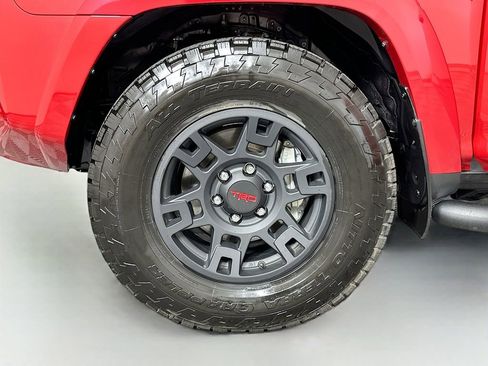 Certified 2023 Toyota 4Runner SR5 Premium image 33