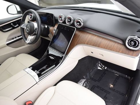 Used 2023 Mercedes-Benz C 300 Sedan image 15