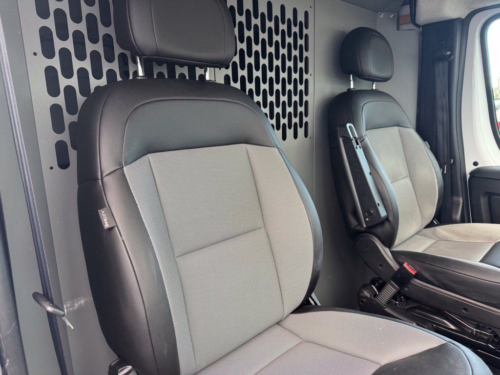 Used 2023 RAM ProMaster 3500 FWD image 28