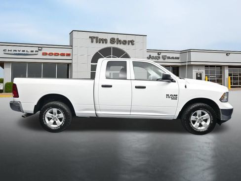 Used 2024 RAM 1500 Classic SLT AWD/4WD image 6