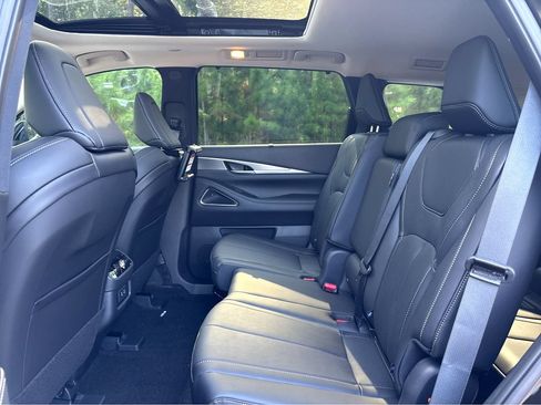 Used 2026 INFINITI QX60 Luxe w/ Cargo Package FWD image 23