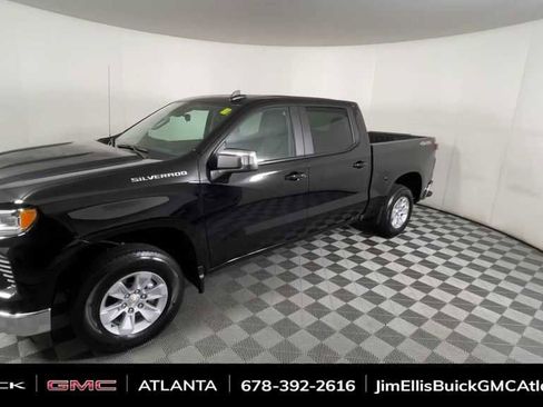 Used 2025 Chevrolet Silverado 1500 LT image 4