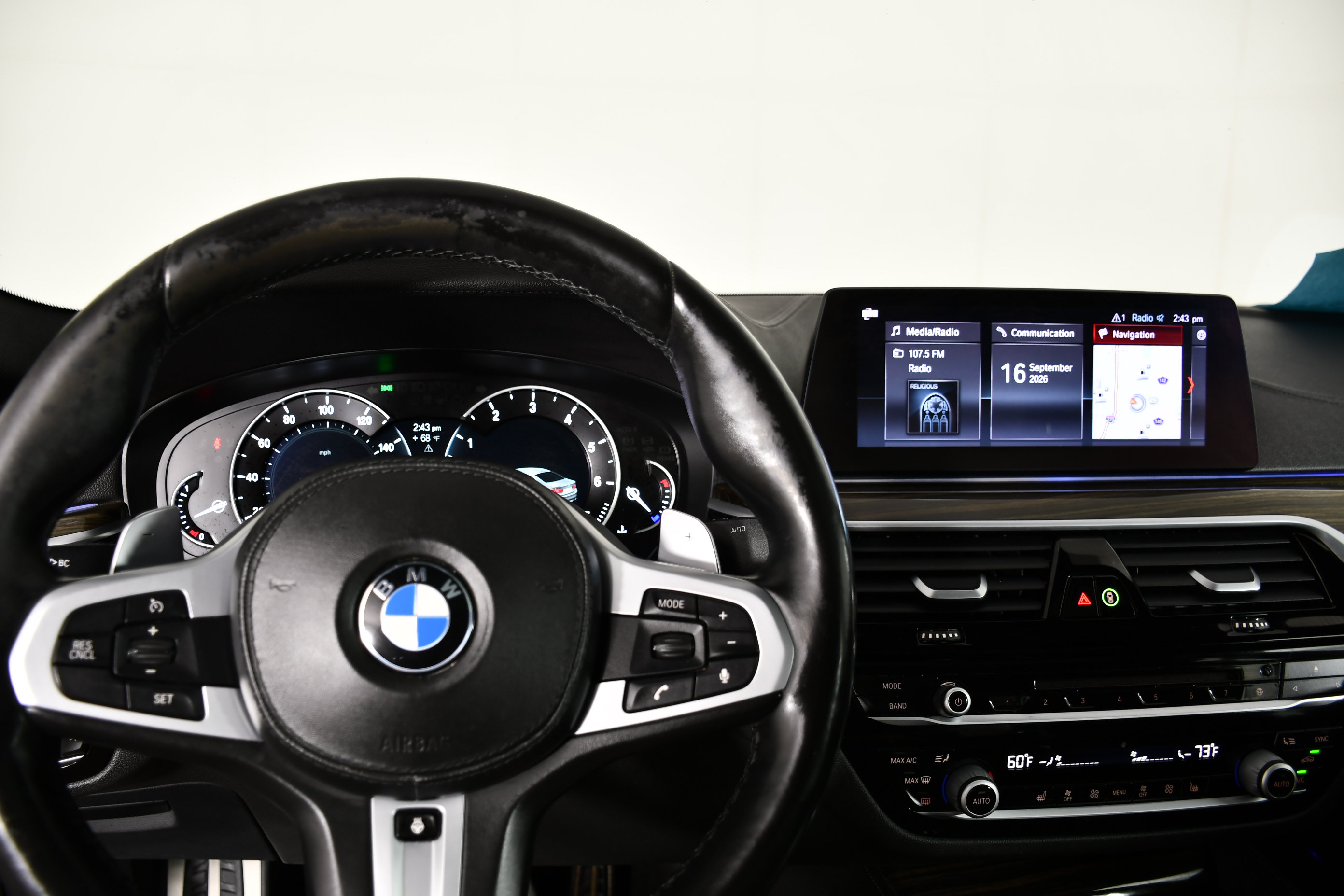 Used 2019 BMW M550i xDrive w/ Dynamic Handling Package AWD/4WD image 16