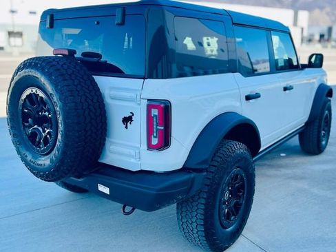 New 2026 Ford Bronco Badlands image 8