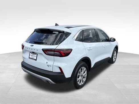 Used 2024 Ford Escape Active AWD/4WD image 2
