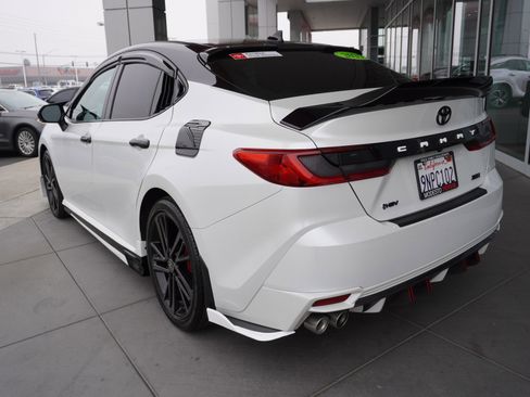 Used 2025 Toyota Camry XSE image 9