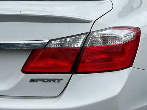 Used 2013 Honda Accord Sport image 22