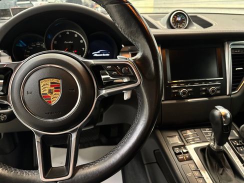 Used 2015 Porsche Macan Turbo AWD/4WD image 15