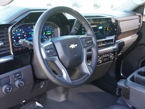 Used 2023 Chevrolet Silverado 1500 LT image 17