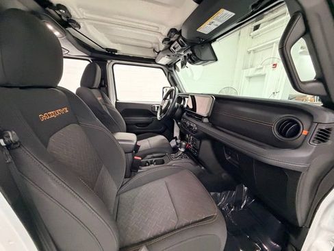 Used 2024 Jeep Gladiator Mojave image 31