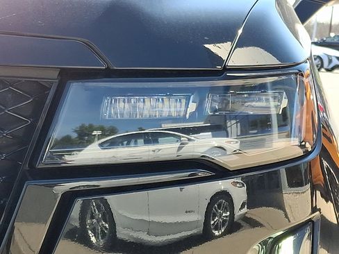 Used 2022 Cadillac Escalade ESV Sport w/ Touring Package image 9