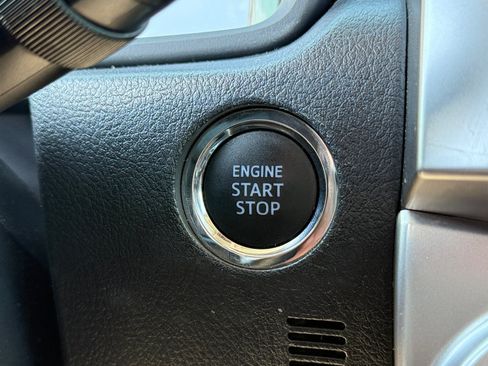 Used 2023 Toyota 4Runner Limited AWD/4WD image 28