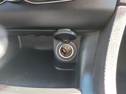 Used 2016 Dodge Charger SXT RWD image 26