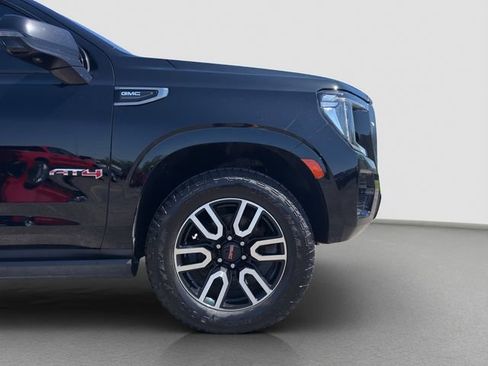 Used 2021 GMC Yukon AT4 w/ AT4 Premium Plus Package AWD/4WD image 21