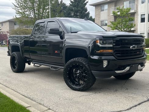 Used 2017 Chevrolet Silverado 1500 LT w/ All Star Edition AWD/4WD image 16
