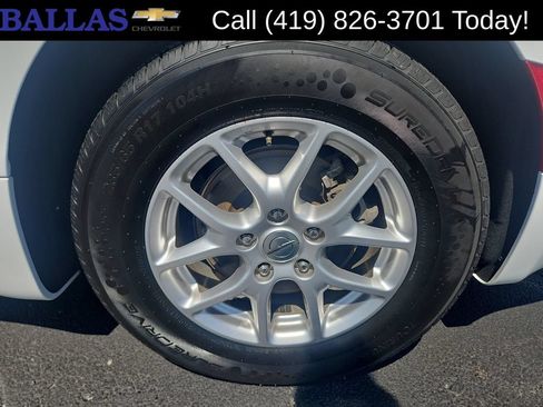 Used 2024 Chrysler Pacifica Touring-L FWD image 34