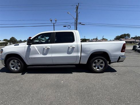 Used 2024 RAM 1500 Laramie AWD/4WD image 10