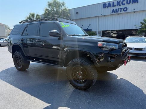 Used 2018 Toyota 4Runner TRD Pro AWD/4WD image 2