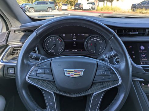 Used 2020 Cadillac XT5 Sportv image 21