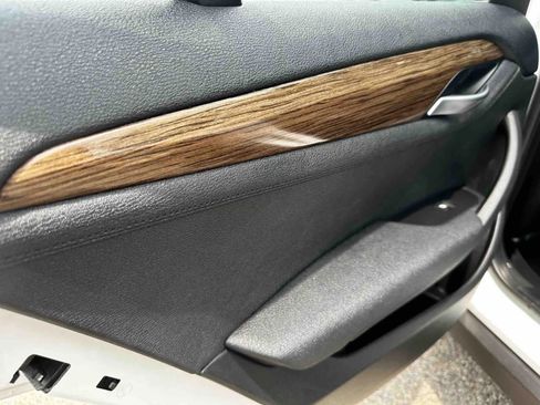 Used 2013 BMW X1 xDrive28i image 39