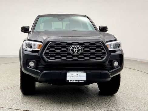Used 2023 Toyota Tacoma TRD Off-Road w/ TRD Premium Off Road Package AWD/4WD image 2