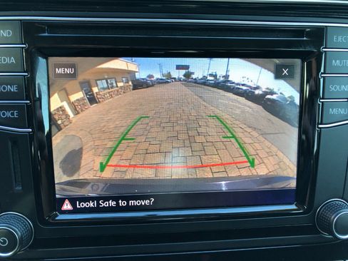 Used 2017 Volkswagen Passat 1.8T R-Line image 18