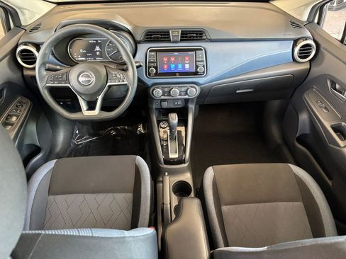 Used 2025 Nissan Versa SV FWD image 31
