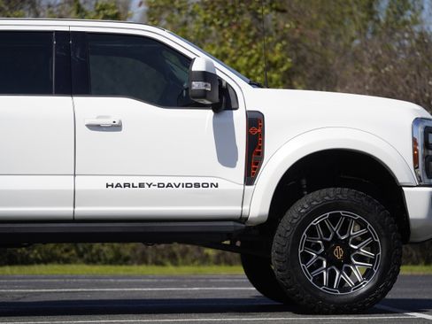 Used 2023 Ford F250 Lariat w/ Lariat Ultimate Package image 6