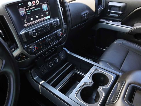 Used 2015 Chevrolet Silverado 2500 LTZ w/ Duramax Plus Package AWD/4WD image 21