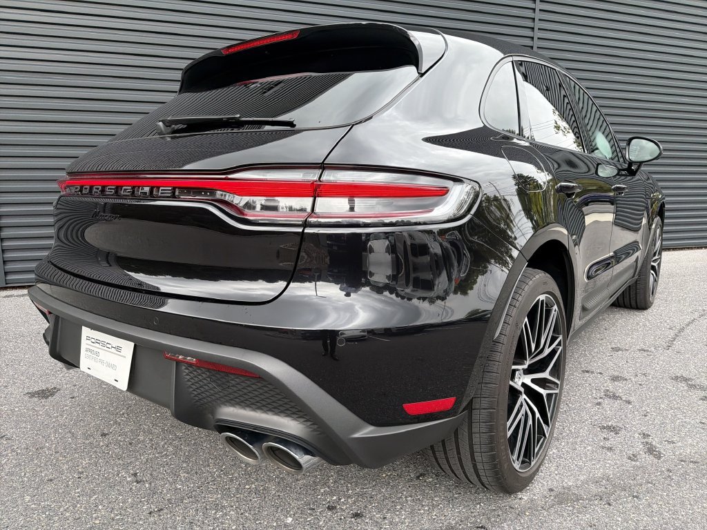Certified 2026 Porsche Macan AWD/4WD image 5