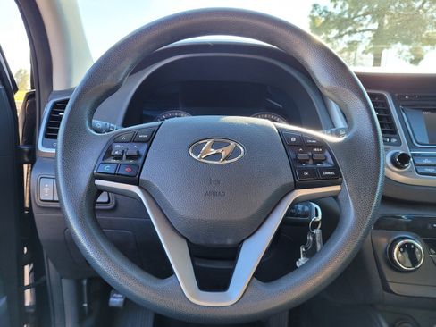 Used 2016 Hyundai Tucson SE image 32