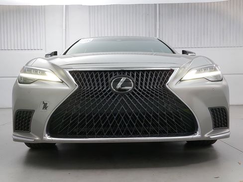 Used 2021 Lexus LS 500 500 Base w/ Accessory Package (Z2) image 10