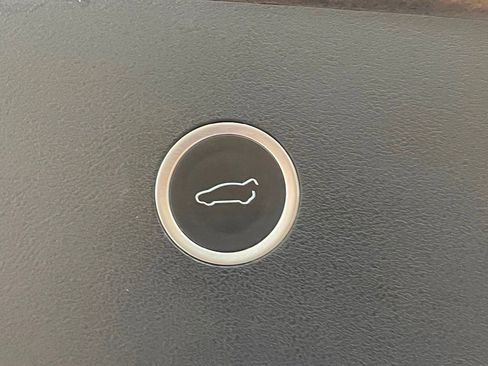 Used 2016 Tesla Model X 90D image 21