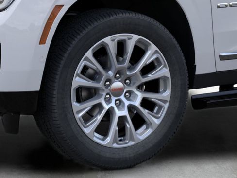 New 2026 GMC Yukon XL Denali w/ Sun & Power Step Package AWD/4WD image 9
