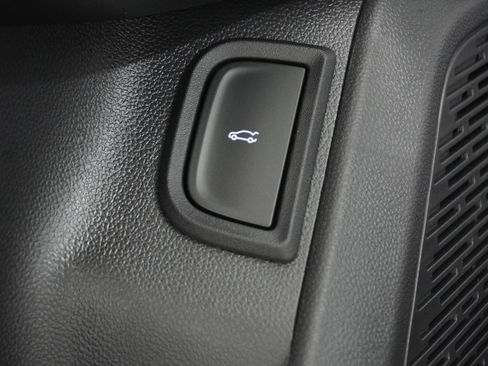 New 2026 Chevrolet Equinox ACTIV w/ Convenience Package III image 14