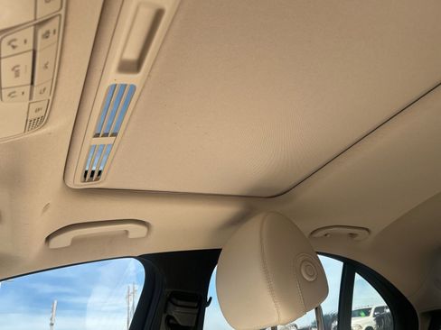 Used 2017 Mercedes-Benz E 300 image 16