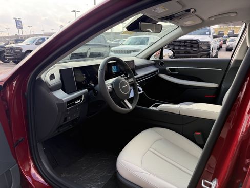 New 2026 Hyundai Sonata SEL FWD image 23