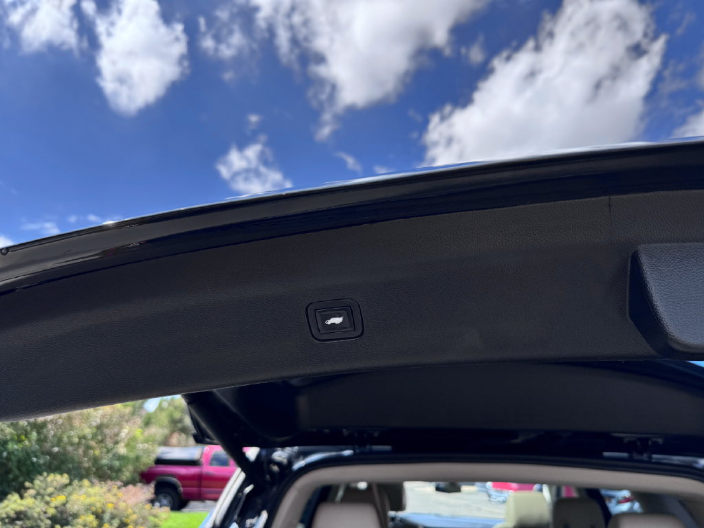 Used 2018 Buick Enclave Premium AWD/4WD image 15