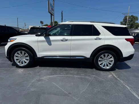 Used 2022 Ford Explorer Limited w/ Limited Technology Package AWD/4WD image 2
