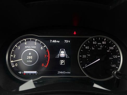 Used 2025 Nissan Versa SV FWD image 33