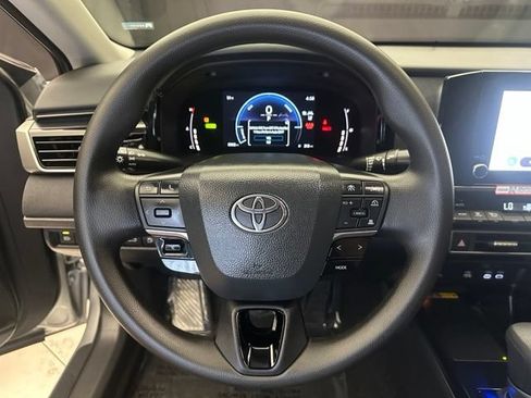 Used 2026 Toyota Camry LE FWD image 25