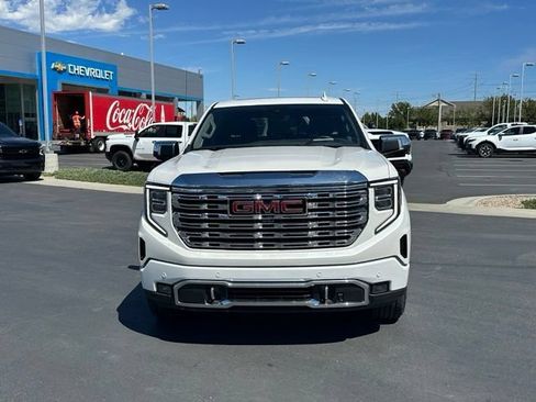 Certified 2024 GMC Sierra 1500 Denali w/ Technology Package AWD/4WD image 11